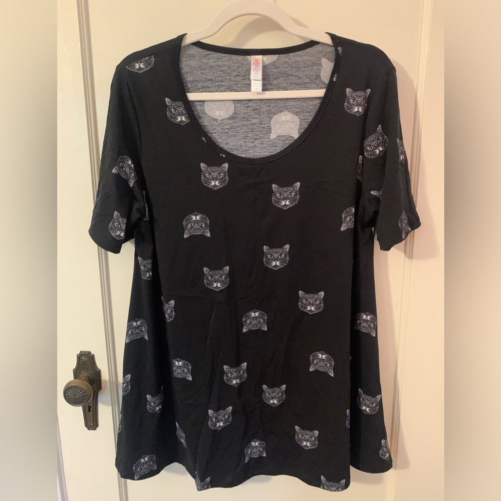 LuLaRoe Perfect T size M EUC